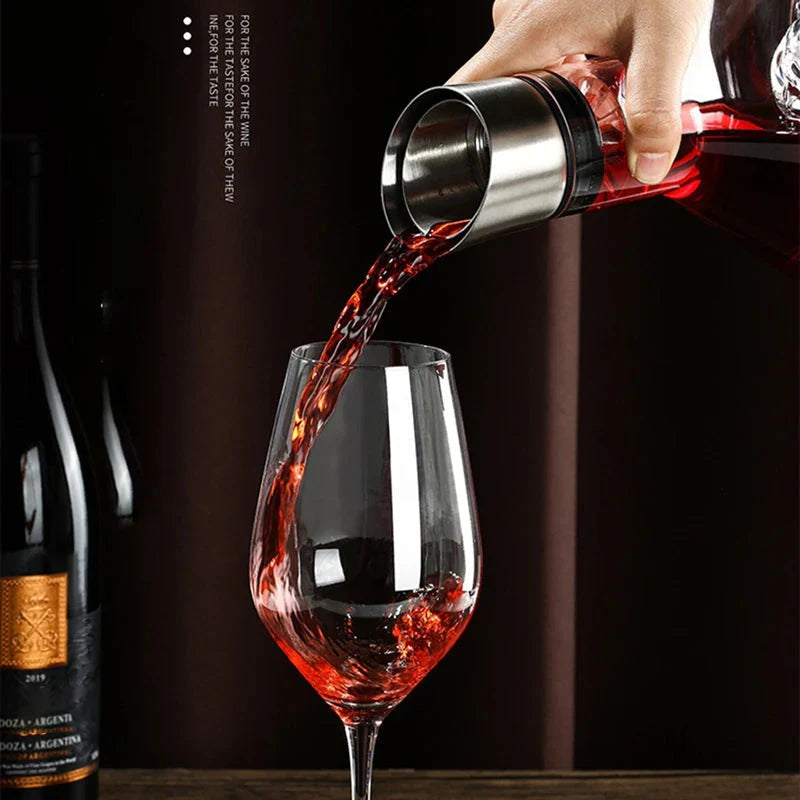 Elegant 1500ML Wine Decanter with Built-In Aerator