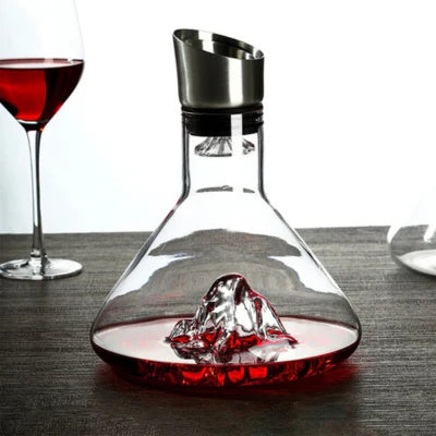 Elegant 1500ML Wine Decanter with Built-In Aerator