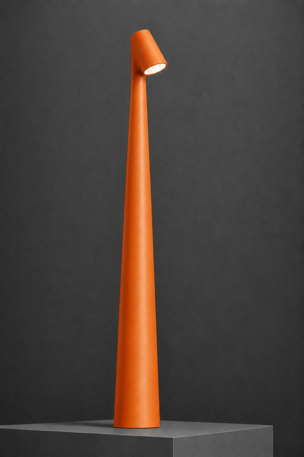Luminavista™ Portable Table Lamp